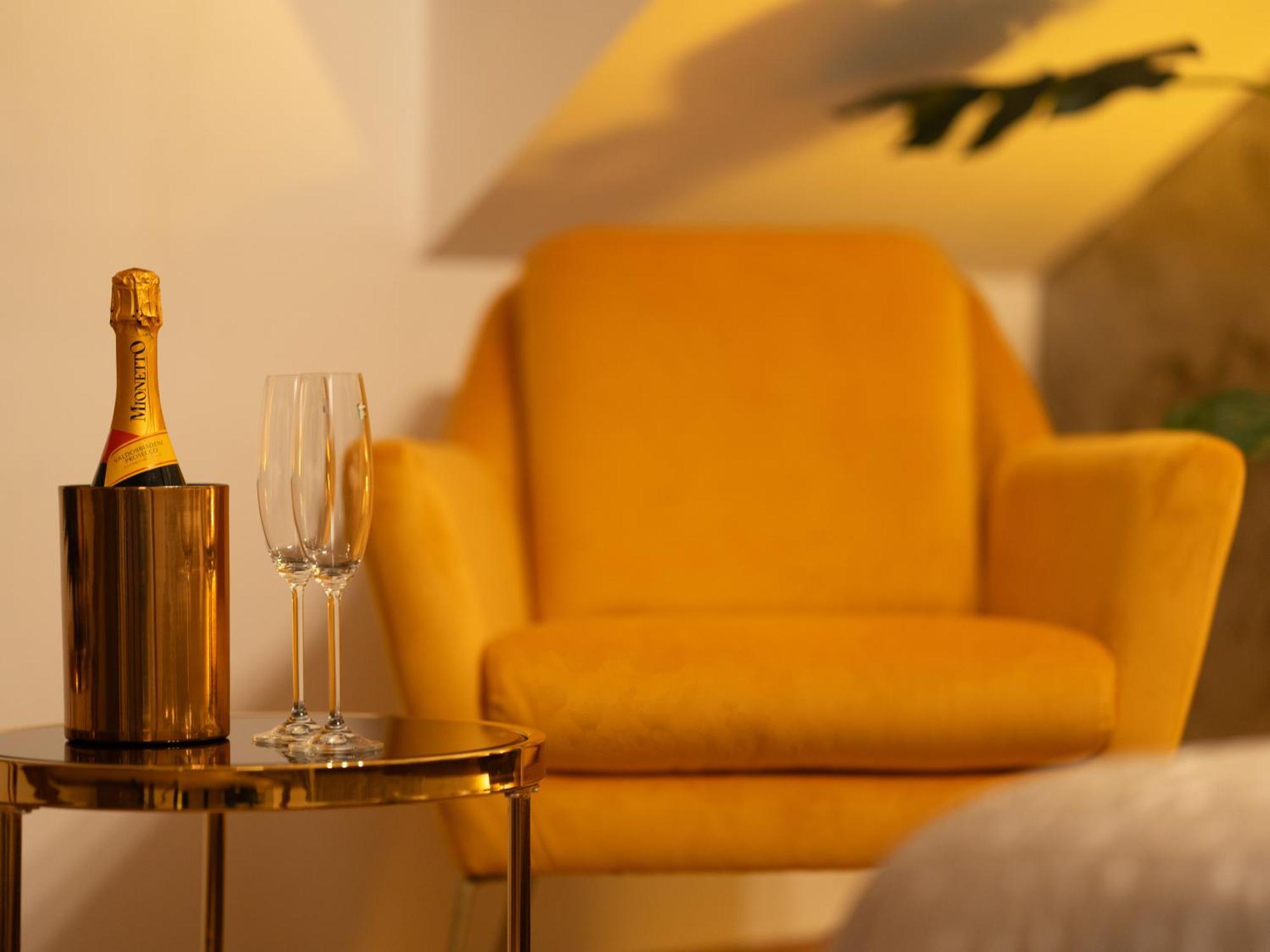 Boutique 17B Aparthotel Sibiu Exterior foto